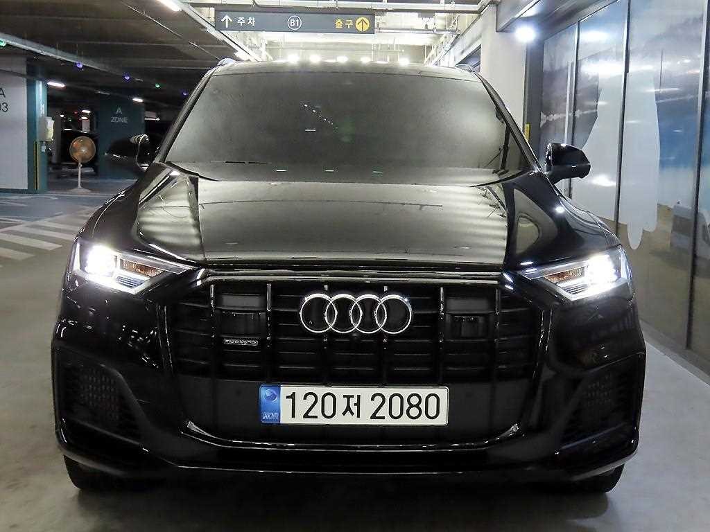 아우디 Q7 Q7 (4M) 55 TFSI 콰트로 프리미엄 이미지 2
