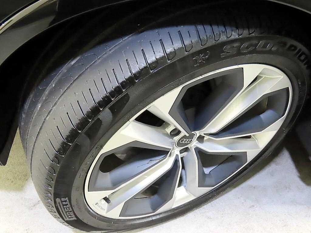 아우디 Q7 Q7 (4M) 55 TFSI 콰트로 프리미엄 이미지 20