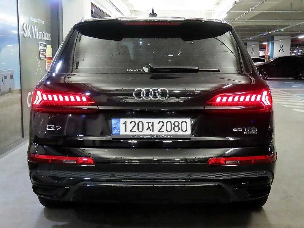 아우디 Q7 Q7 (4M) 55 TFSI 콰트로 프리미엄 이미지 5