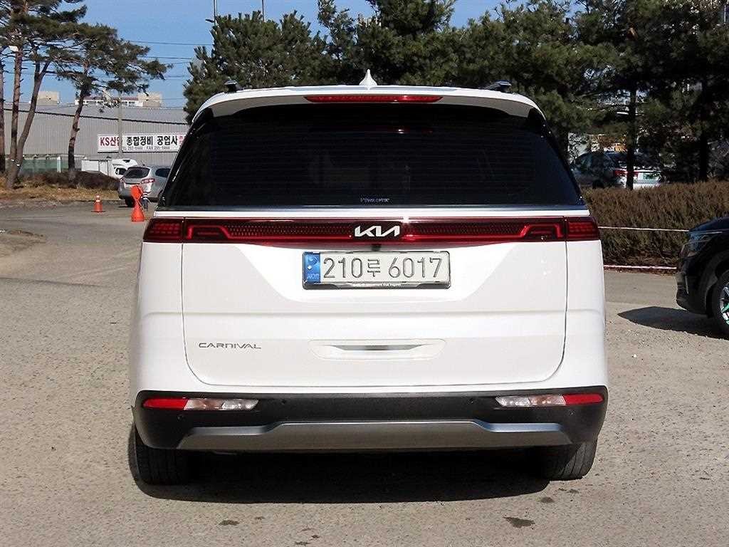 기아 카니발 카니발 4세대 디젤 7인승 시그니처 이미지 4