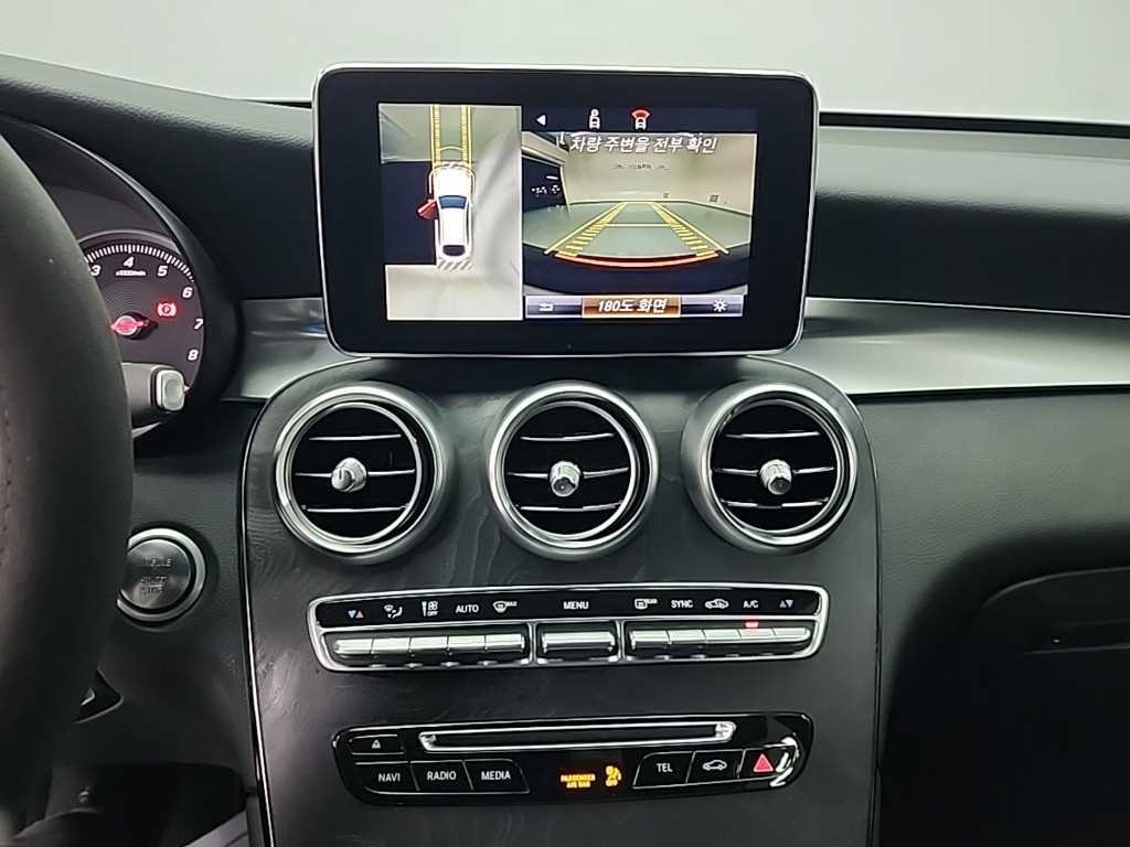 벤츠 GLC 클래스 GLC클래스 X253 GLC 300 4MATIC 쿠페 이미지 10