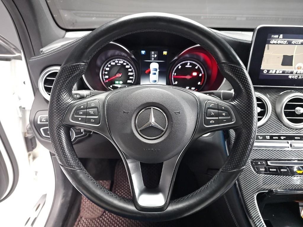 벤츠 GLC 클래스 GLC클래스 X253 GLC 220 d 4MATIC 프리미엄 쿠페 이미지 12
