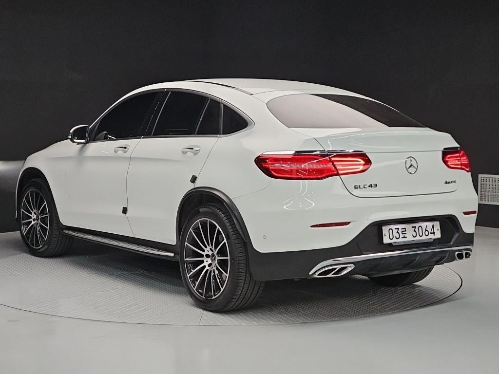 벤츠 GLC 클래스 GLC클래스 X253 GLC 220 d 4MATIC 프리미엄 쿠페 이미지 6