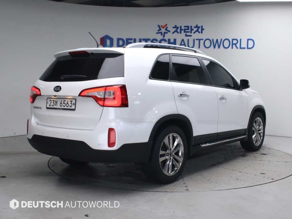기아 쏘렌토 뉴 쏘렌토 R 2WD 2.0 노블레스 이미지 2