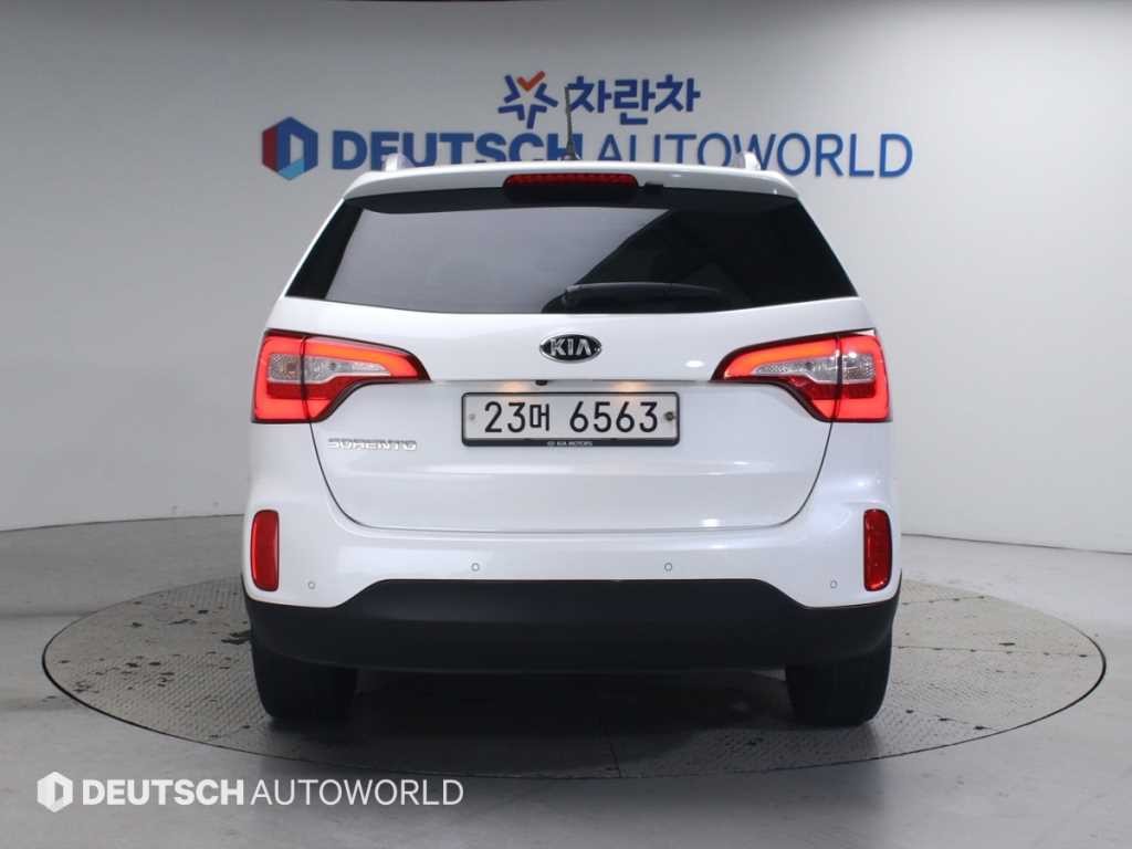 기아 쏘렌토 뉴 쏘렌토 R 2WD 2.0 노블레스 이미지 4