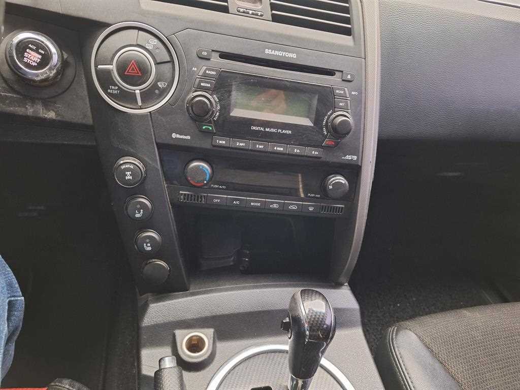 KG모빌리티(쌍용) 코란도 코란도스포츠 디젤 4WD CX7 패션 이미지 11