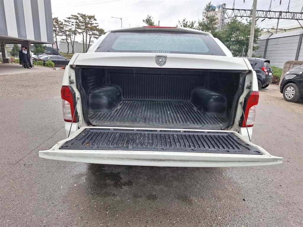 KG모빌리티(쌍용) 코란도 코란도스포츠 디젤 4WD CX7 패션 이미지 5