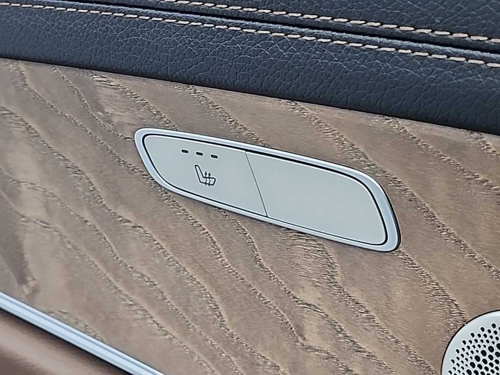 벤츠 E 클래스 E-클래스 W213 E300e 4MATIC 익스클루시브 이미지 14
