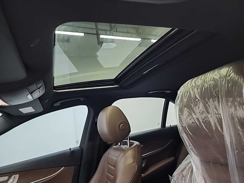 벤츠 E 클래스 E-클래스 W213 E300e 4MATIC 익스클루시브 이미지 15