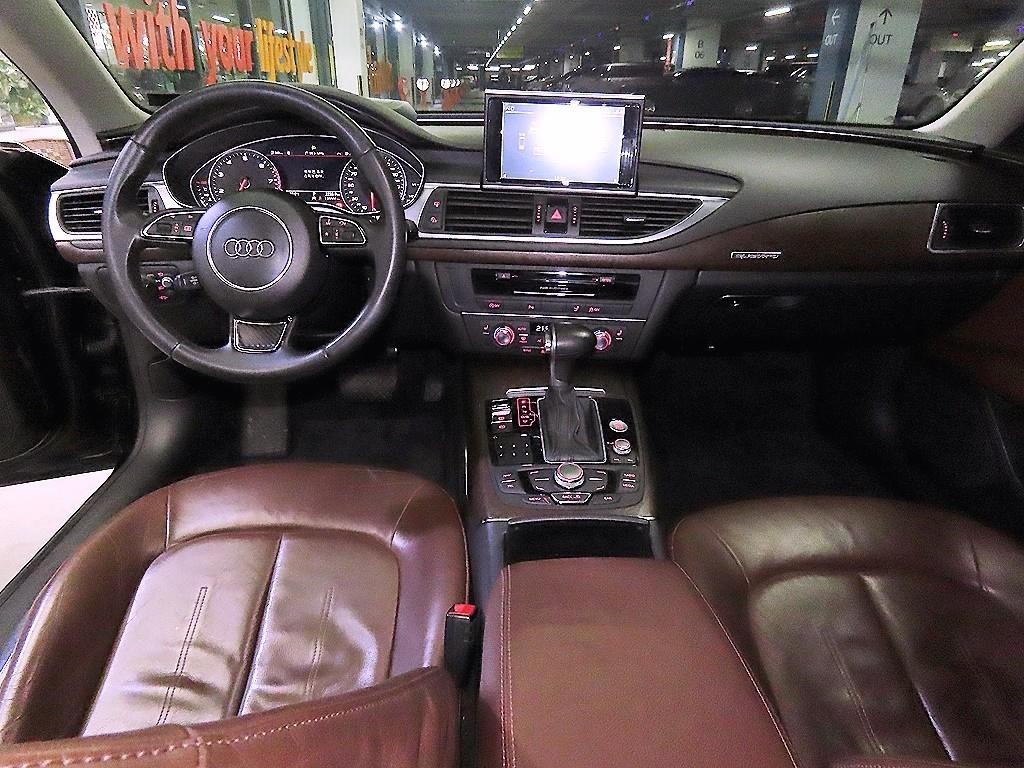 아우디 A7 3.0 TFSI 콰트로 다이나믹 이미지 10