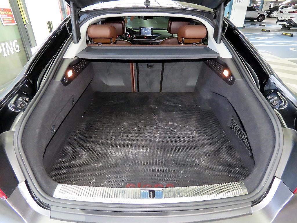 아우디 A7 3.0 TFSI 콰트로 다이나믹 이미지 17