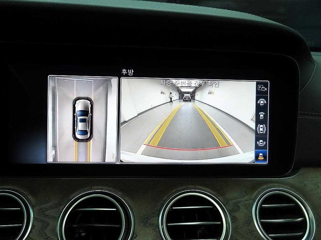벤츠 E 클래스 E-클래스 W213 E300 4MATIC 익스클루시브 이미지 15