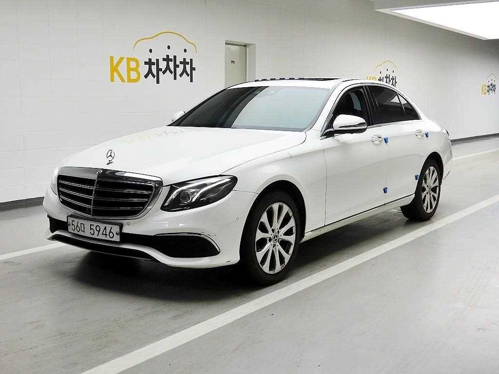 벤츠 E 클래스 E-클래스 W213 E300 4MATIC 익스클루시브 이미지 2