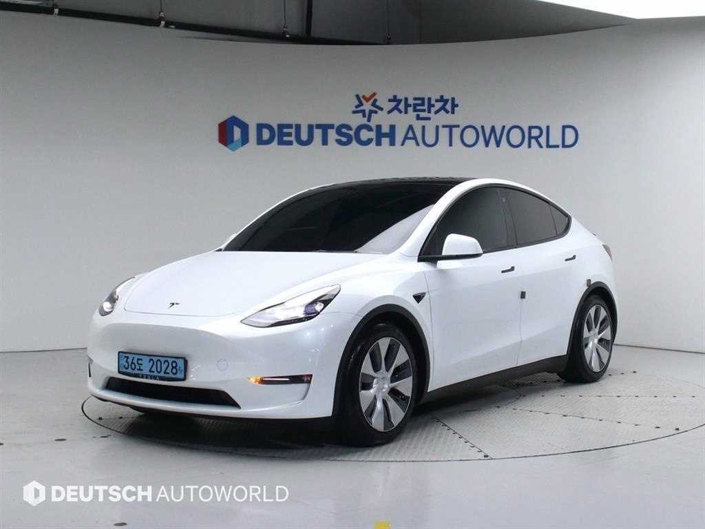테슬라 모델 Y 퍼포먼스 이미지 2