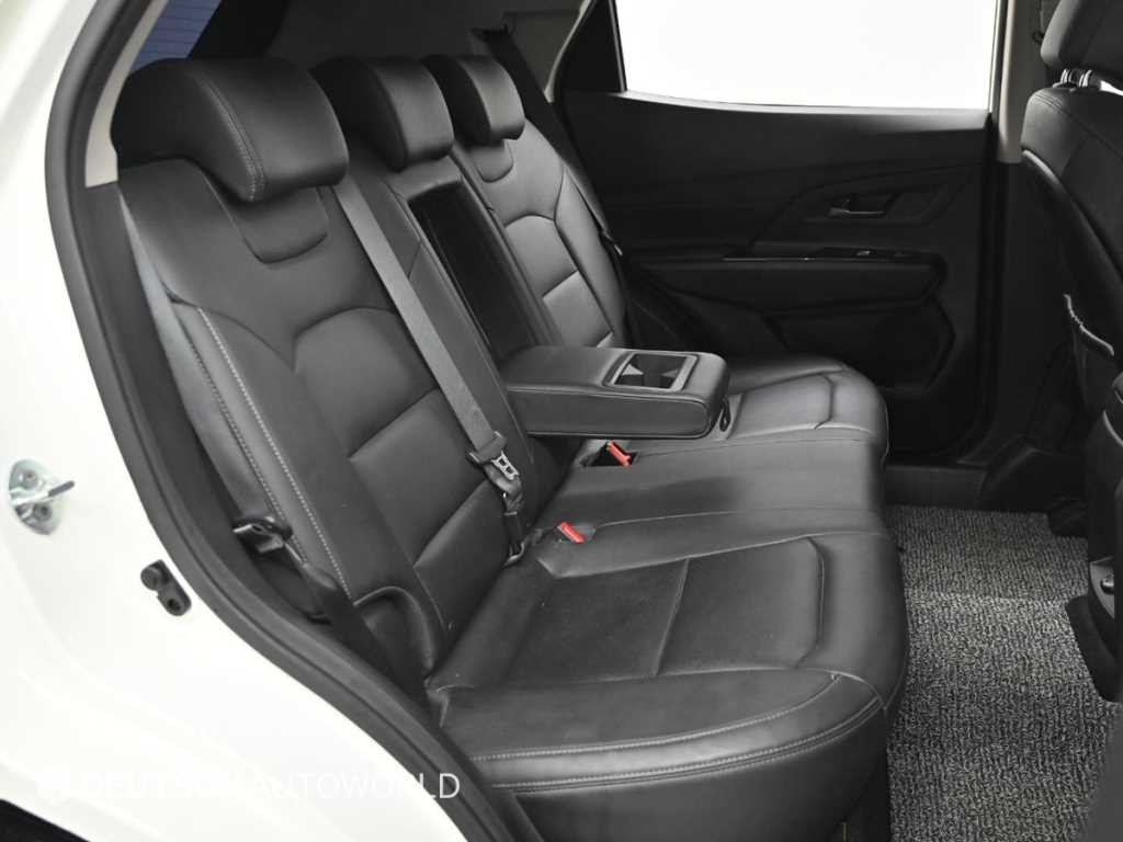 KG모빌리티(쌍용) 코란도 뷰티풀코란도 2WD 가솔린 1.5 C5 플러스 이미지 12