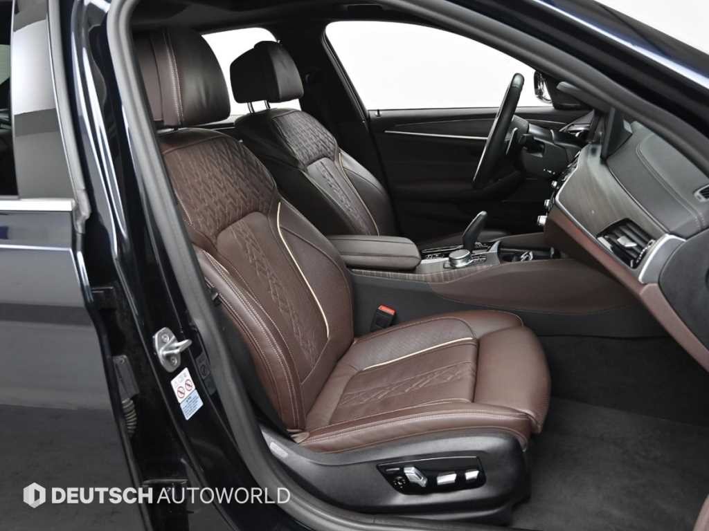 BMW 5시리즈 5시리즈 (G30) 530i xDrive M 스포츠 이미지 10