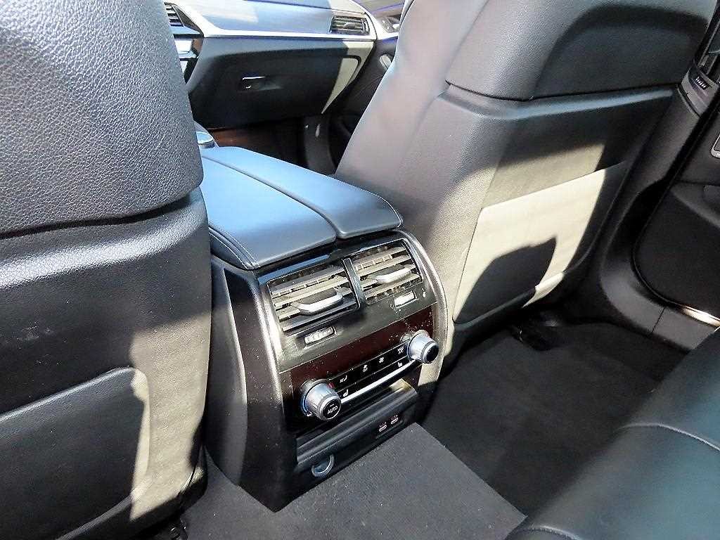 BMW 5시리즈 5시리즈 (G30) 530i 럭셔리 이미지 16