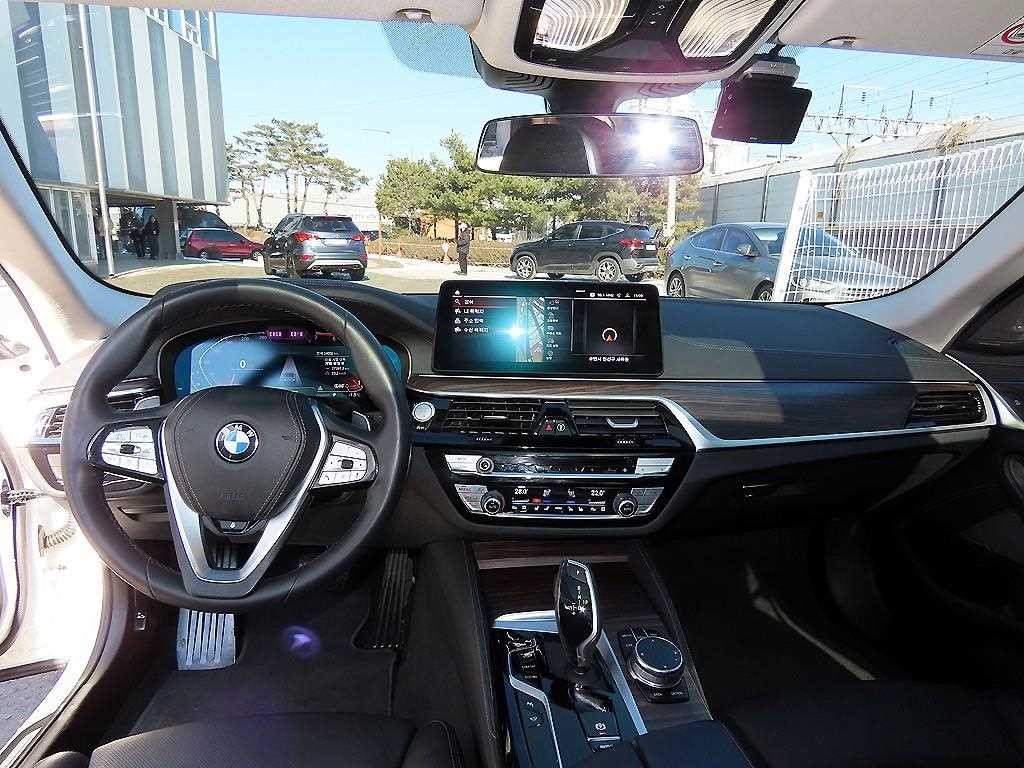 BMW 5시리즈 5시리즈 (G30) 530i 럭셔리 이미지 7