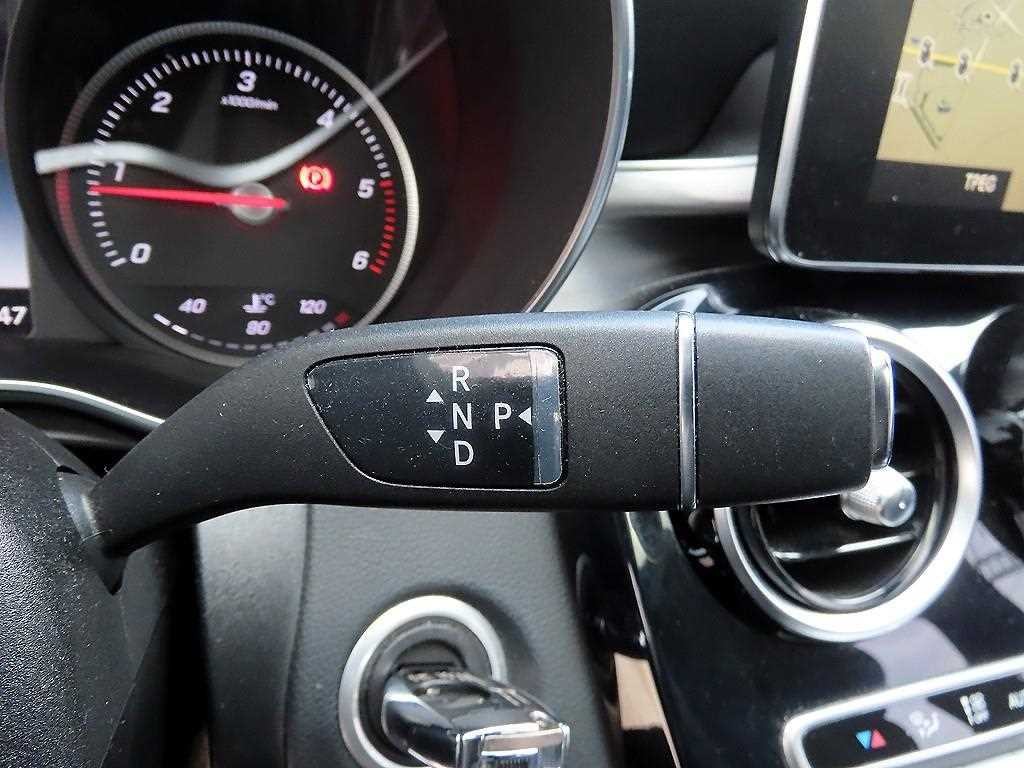 벤츠 C 클래스 C클래스 W205 C220 d 아방가르드 이미지 11