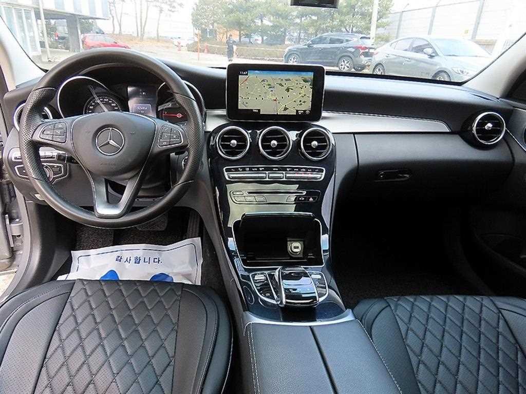 벤츠 C 클래스 C클래스 W205 C220 d 아방가르드 이미지 7