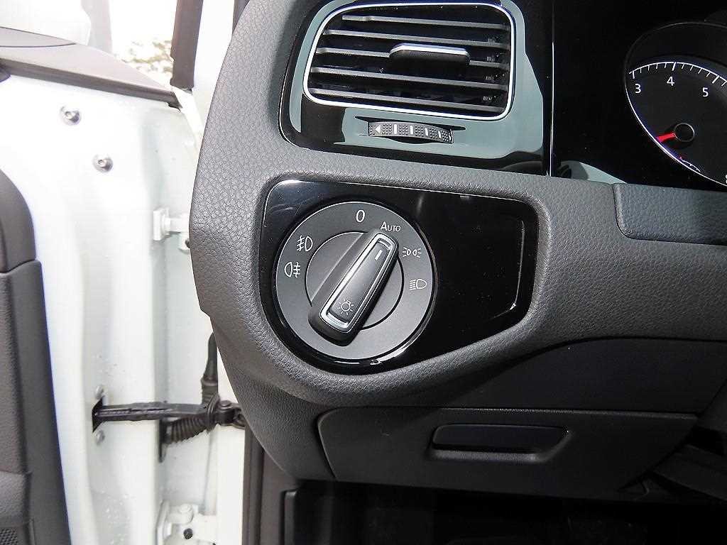폭스바겐 골프 골프 7세대 1.4 TSI 프리미엄 이미지 12