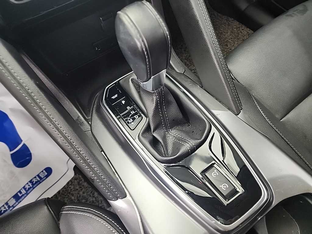 르노코리아(삼성) QM6 더뉴QM6 가솔린 2.0 GDe LE 2WD 이미지 8