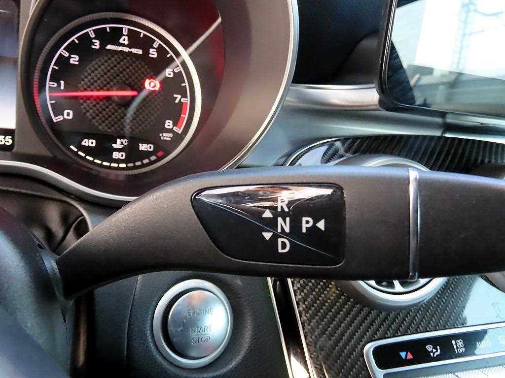 벤츠 C 클래스 C클래스 W205 C63 AMG 쿠페 이미지 10