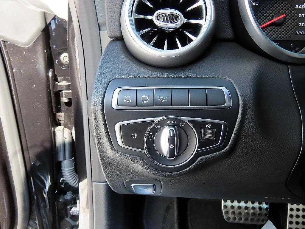 벤츠 C 클래스 C클래스 W205 C63 AMG 쿠페 이미지 12