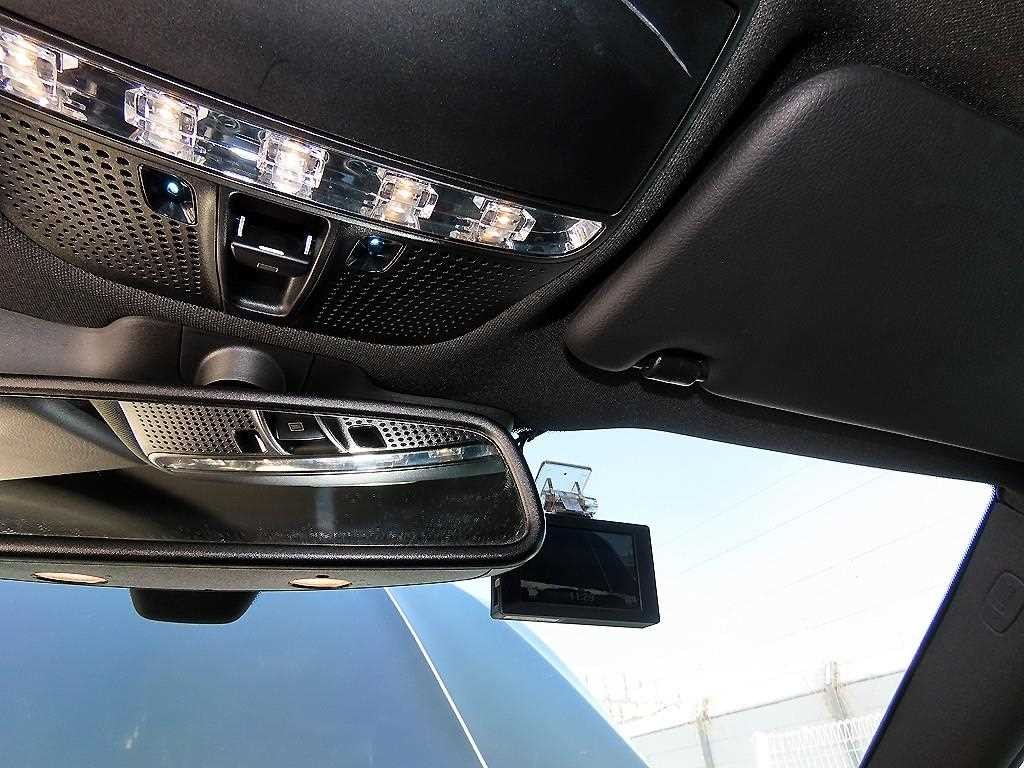 벤츠 C 클래스 C클래스 W205 C63 AMG 쿠페 이미지 15