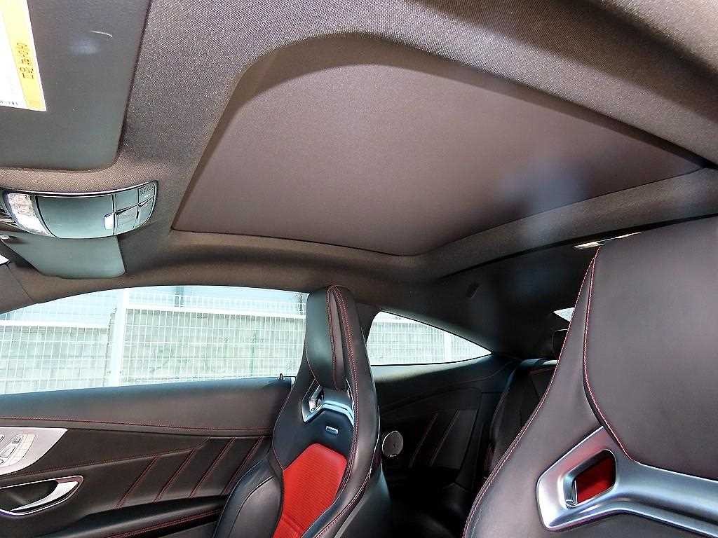 벤츠 C 클래스 C클래스 W205 C63 AMG 쿠페 이미지 17