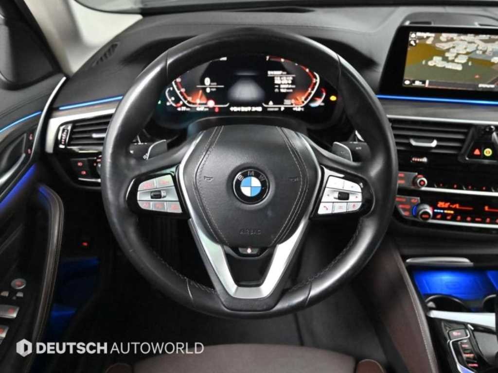 BMW 5시리즈 5시리즈 (G30) 530i xDrive 럭셔리 플러스 이미지 13