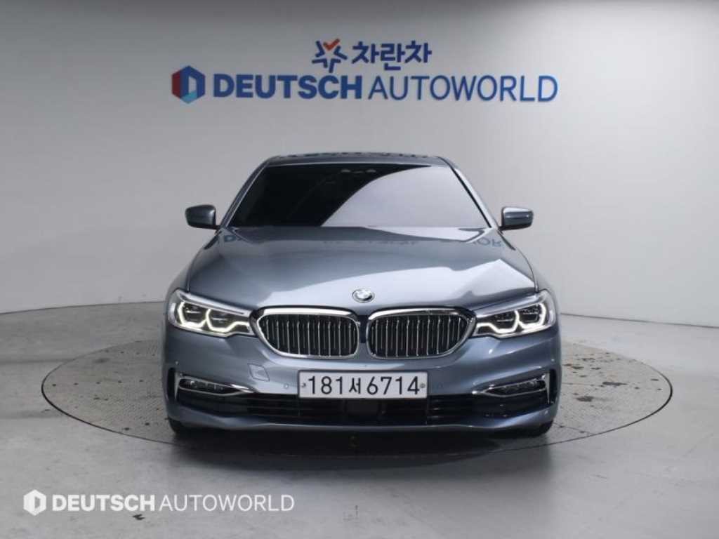 BMW 5시리즈 5시리즈 (G30) 530i xDrive 럭셔리 플러스 이미지 3
