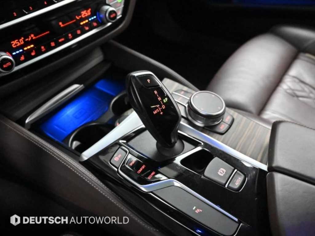 BMW 5시리즈 5시리즈 (G30) 530i xDrive 럭셔리 플러스 이미지 9