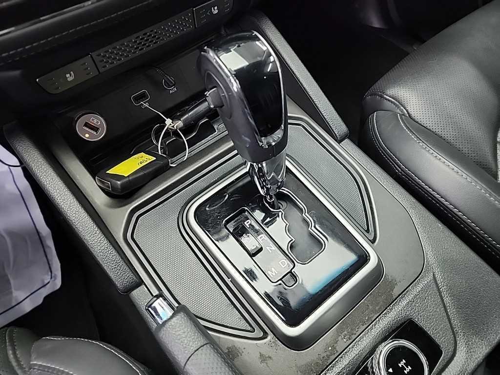 KG모빌리티(쌍용) 렉스턴 렉스턴 스포츠 4WD 디젤 2.2 프레스티지 이미지 8