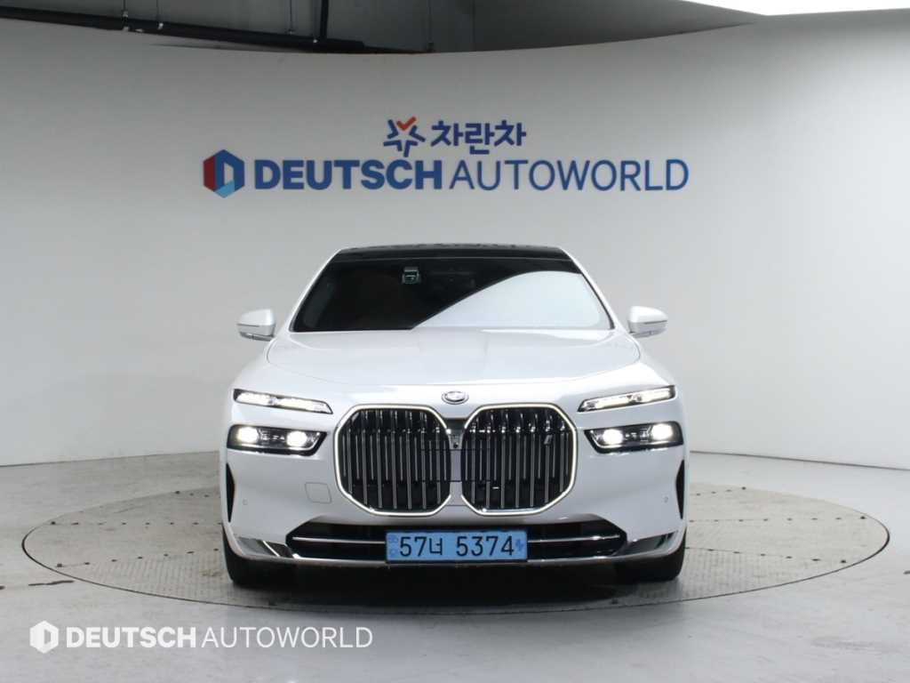 BMW i7 BMW i7 xDrive 60 DPE 이그제큐티브 팩 이미지 3
