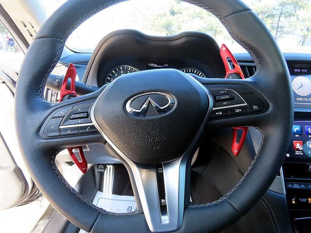 인피니티 Q Q50 3.5 하이브리드 블루 스포츠 센서리 이미지 8