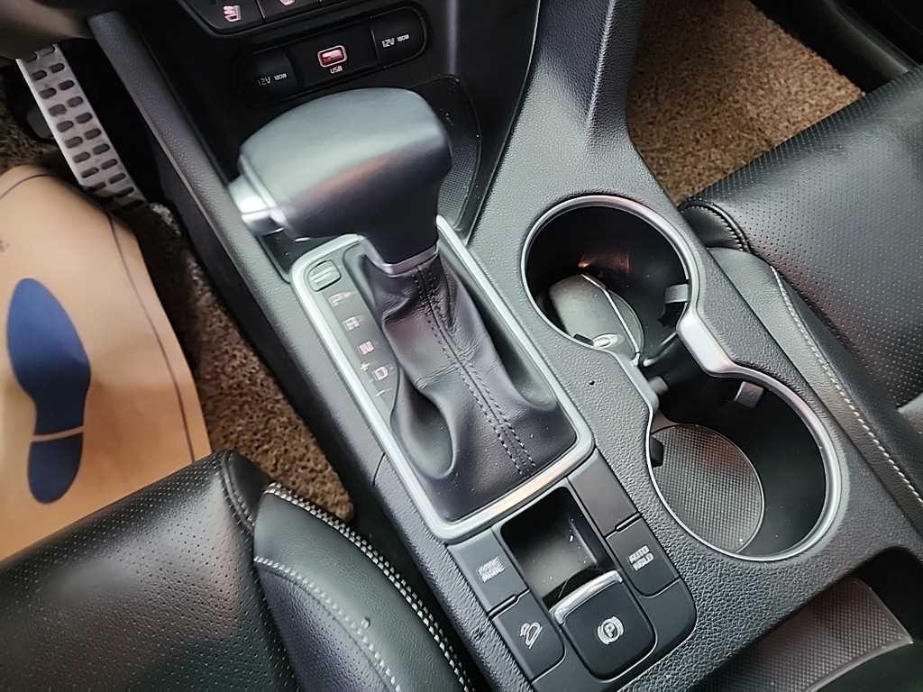 기아 스포티지 스포티지 더 볼드 2.0 디젤 2WD 프레스티지 이미지 8
