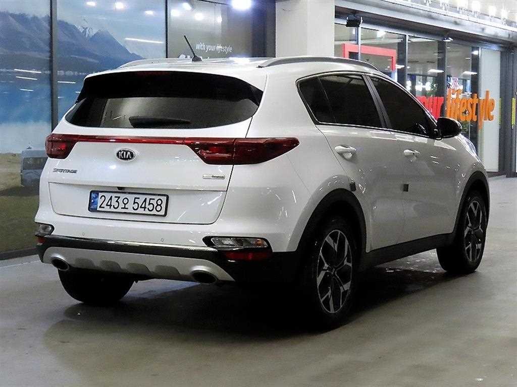 기아 스포티지 스포티지 더 볼드 1.6 디젤 2WD 프레스티지 이미지 4
