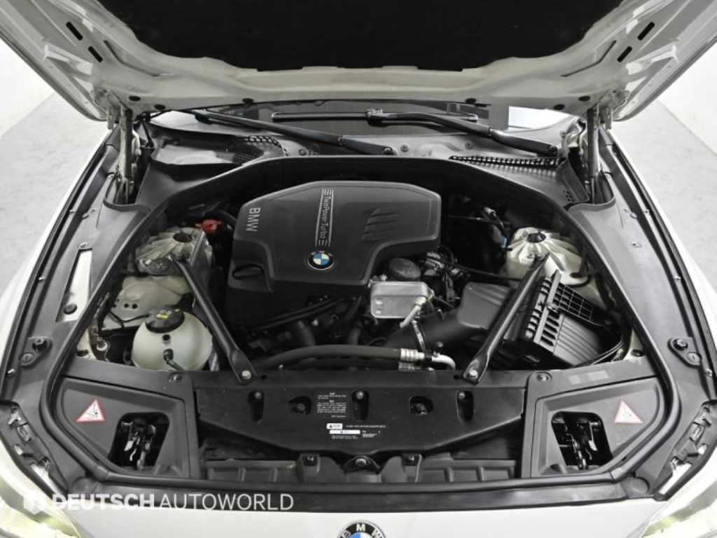 BMW 5시리즈 5시리즈 (F10) 528i 이미지 6