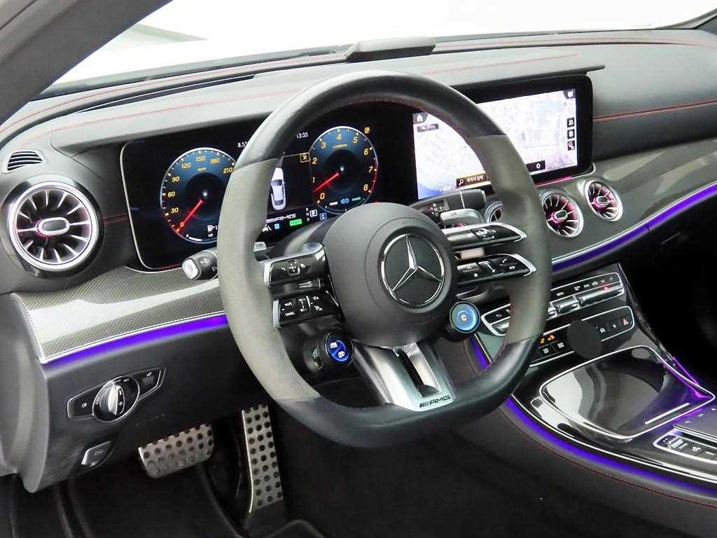 벤츠 E 클래스 E-클래스 W213 E53 AMG 4MATIC+ 쿠페 이미지 6