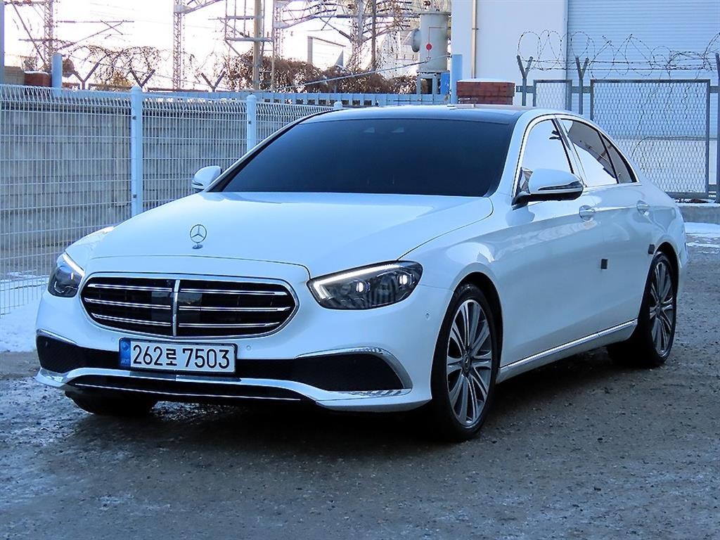 벤츠 E 클래스 E-클래스 W213 E450 4MATIC 익스클루시브 이미지 2