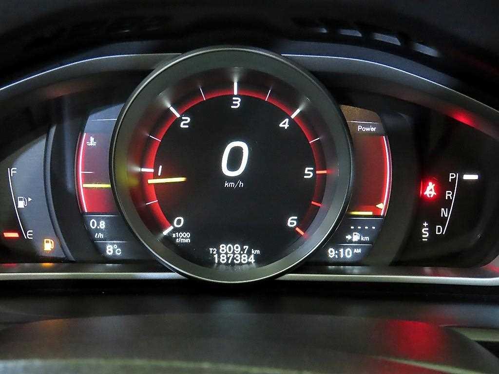 볼보 V40 D3 모멘텀 이미지 9
