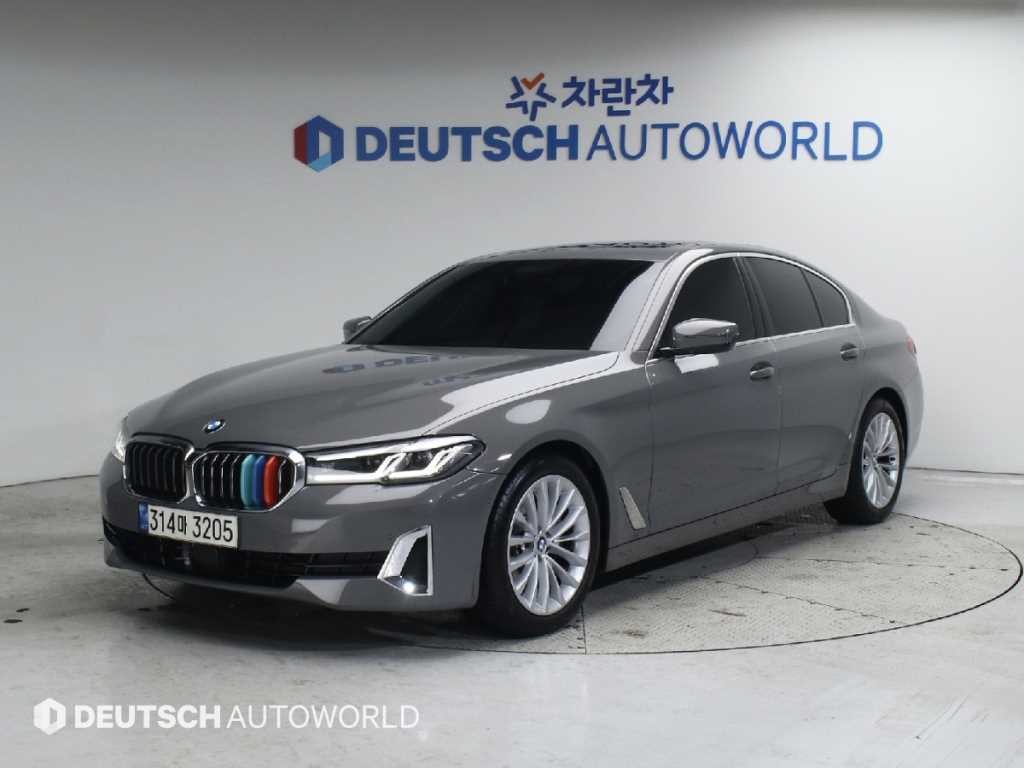 BMW 5시리즈 5시리즈 (G30) 520i 럭셔리 이미지 1