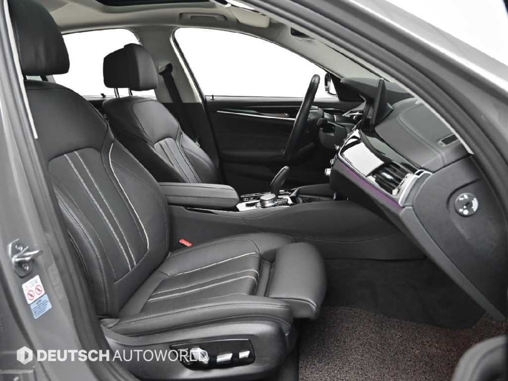 BMW 5시리즈 5시리즈 (G30) 520i 럭셔리 이미지 10
