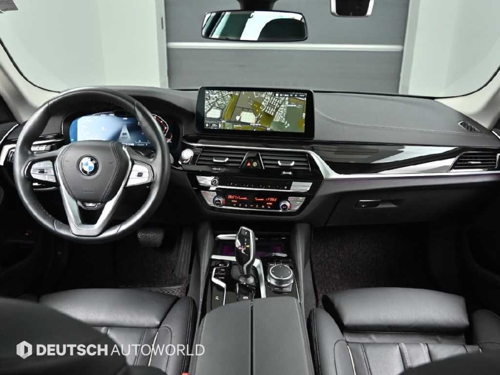 BMW 5시리즈 5시리즈 (G30) 520i 럭셔리 이미지 7
