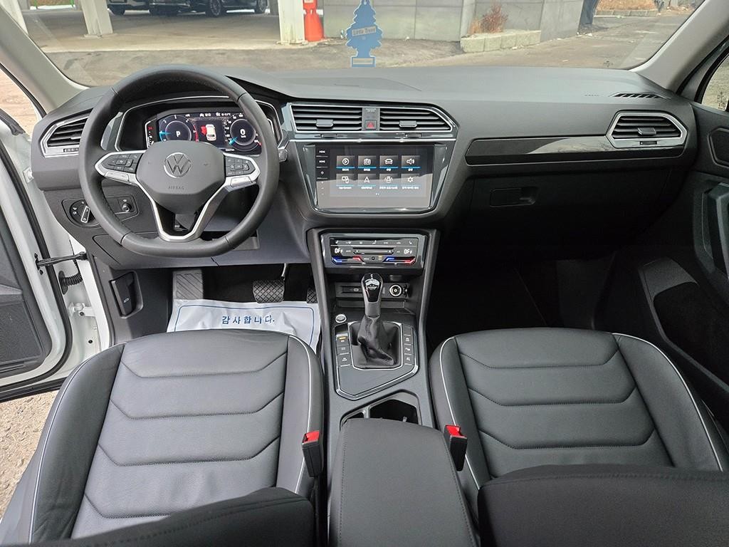 폭스바겐 티구안 티구안(2세대) 2.0 TDI 프레스티지 이미지 9