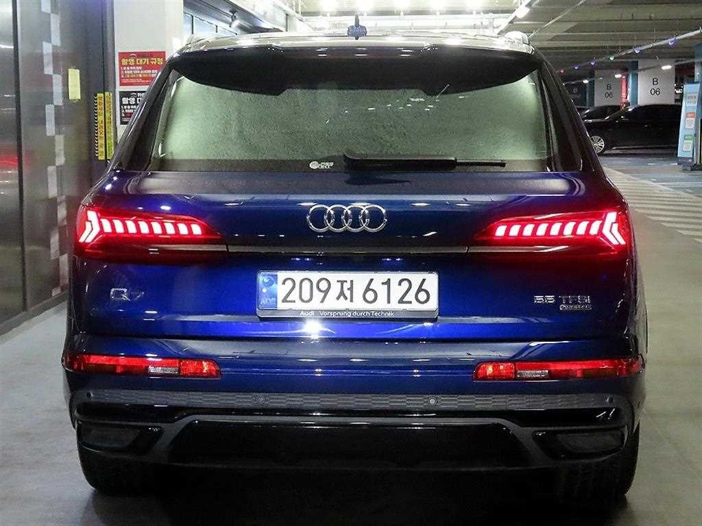 아우디 Q7 Q7 (4M) 55 TFSI 콰트로 프리미엄 이미지 5