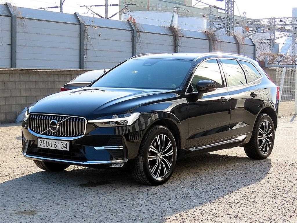 볼보 XC60 XC60(2세대) B5 AWD 인스크립션 이미지 2