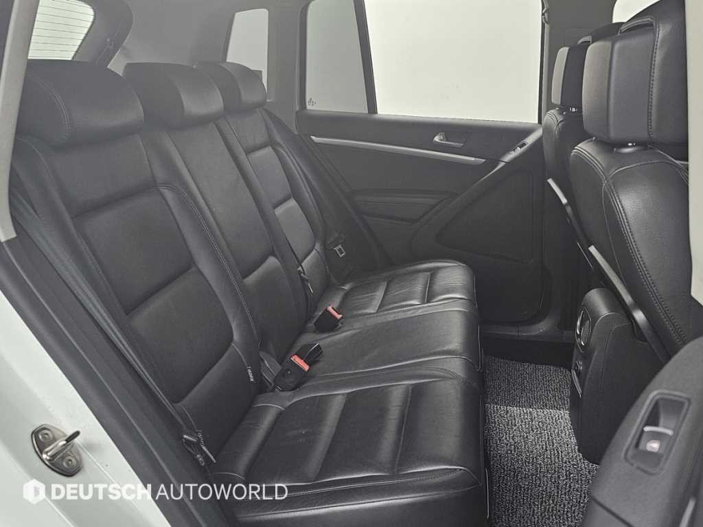 폭스바겐 티구안 뉴티구안 2.0 TDI 프리미엄 이미지 12
