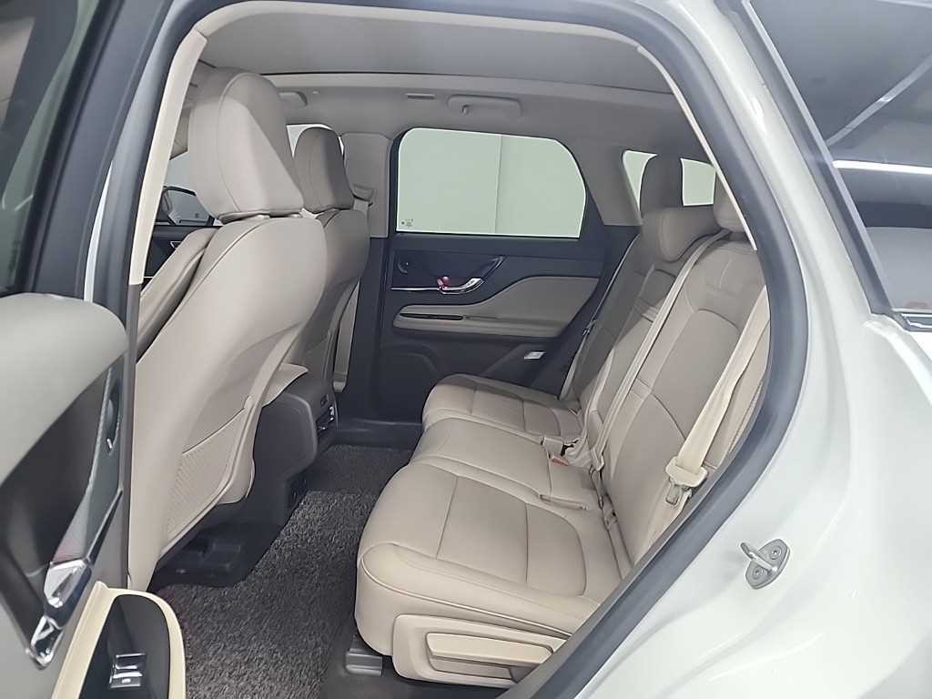 링컨 코세어 2.0 리저브 AWD 이미지 12